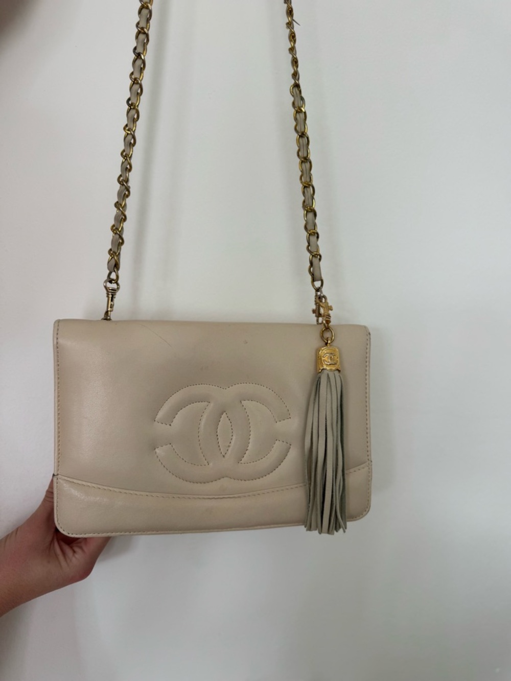 Vintage Chanel Pre-1986 CC Logo Lambskin Crossbody with Gold Tassel - Picture 2 of 16